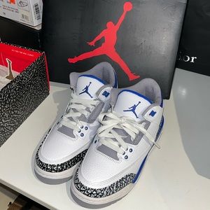 Boys air Jordan 3 retro size 5.5Y brand new in box